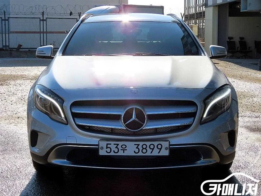 GLA클래스 X156 GLA200 CDI 사진 1