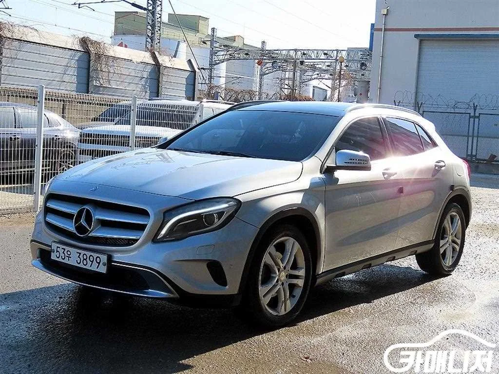 GLA클래스 X156 GLA200 CDI 사진 2
