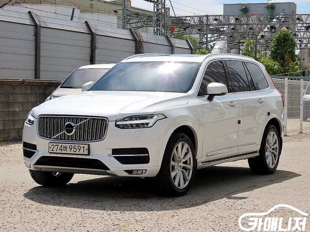 XC90 2세대 2.0 D5 AWD 사진 2