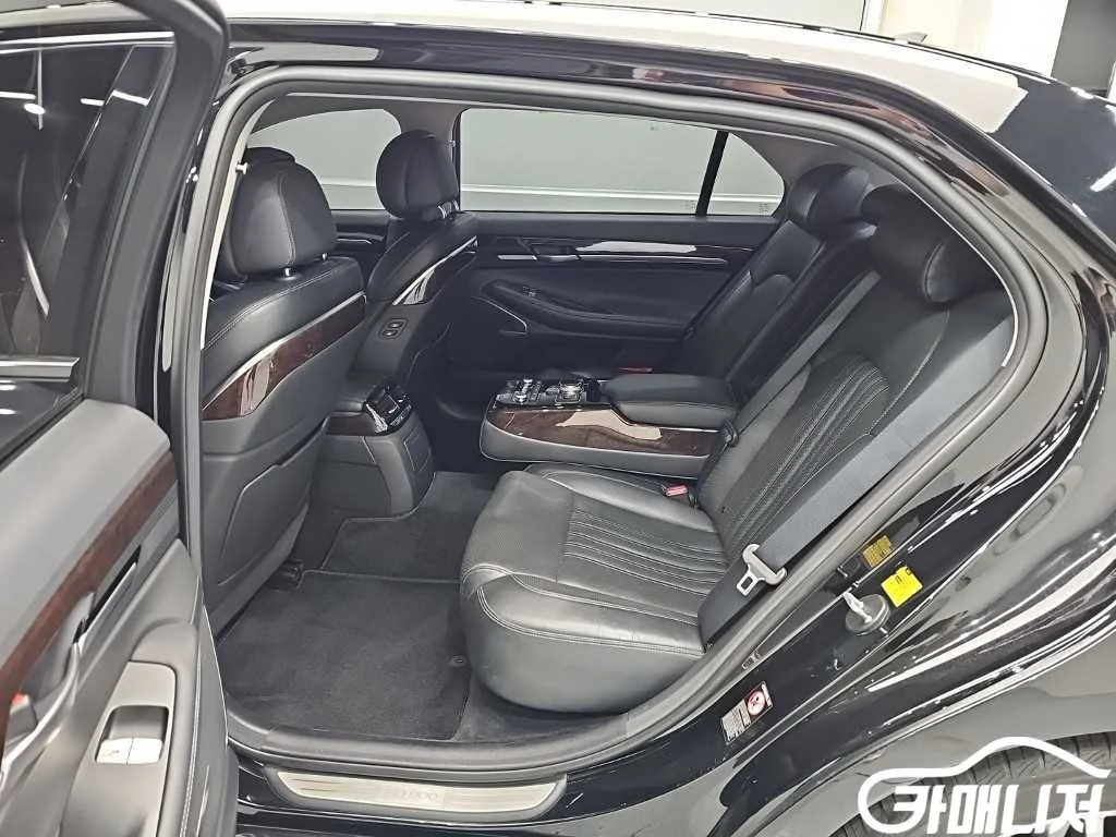 EQ900 3.8 GDI AWD 사진 12