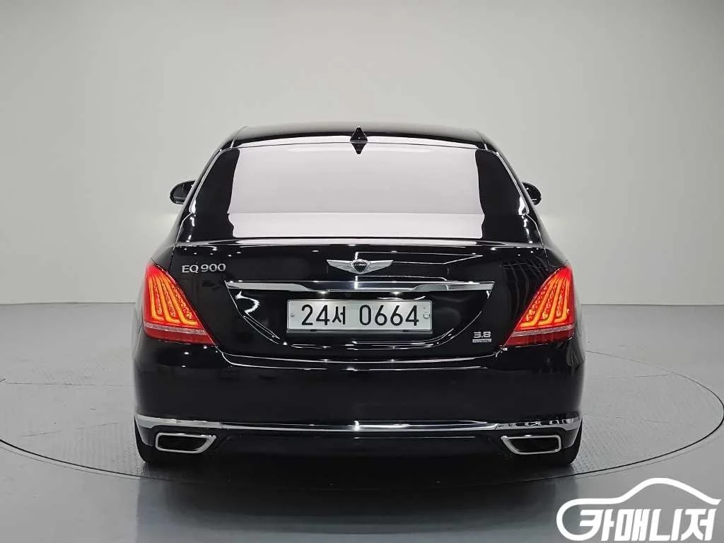 EQ900 3.8 GDI AWD 사진 3