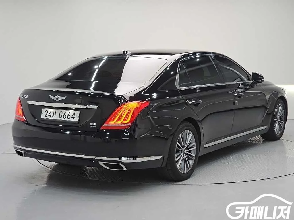 EQ900 3.8 GDI AWD 사진 4