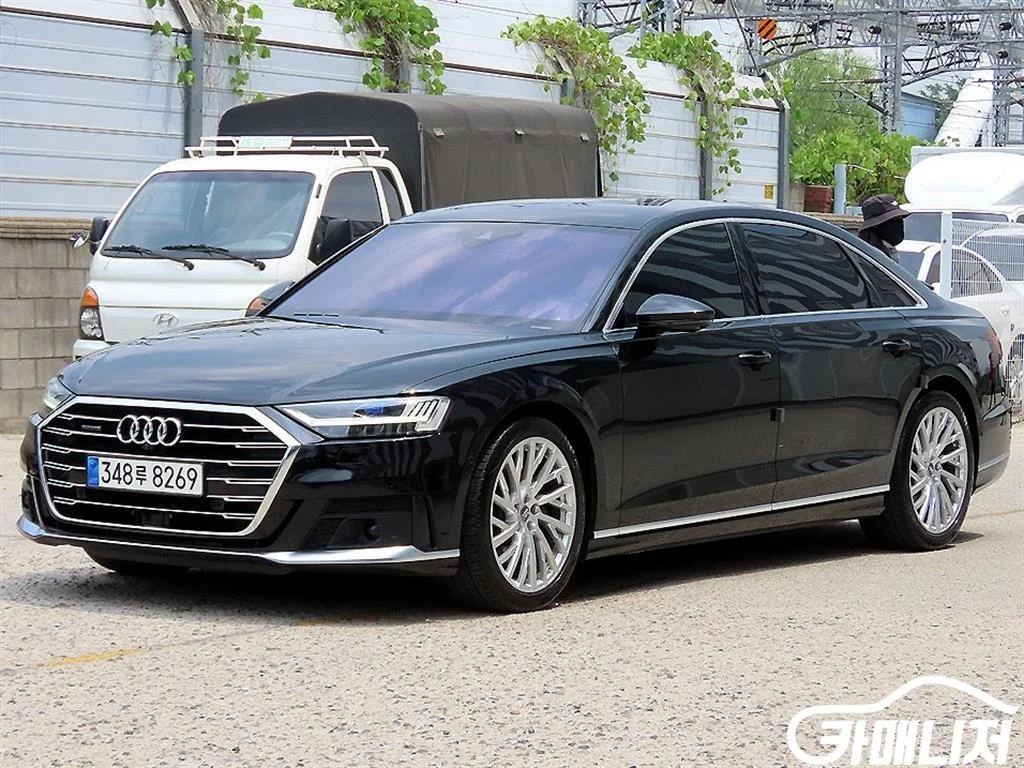 A8 (D5) 55 TFSI 콰트로 LWB 사진 2