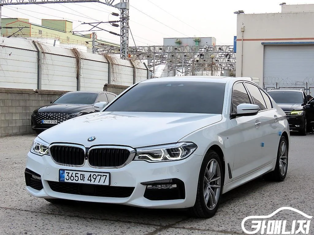 5시리즈 (G30) 530i M 스포츠 플러스 사진 2