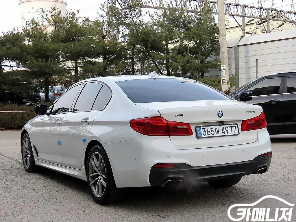 5시리즈 (G30) 530i M 스포츠 플러스 사진 3