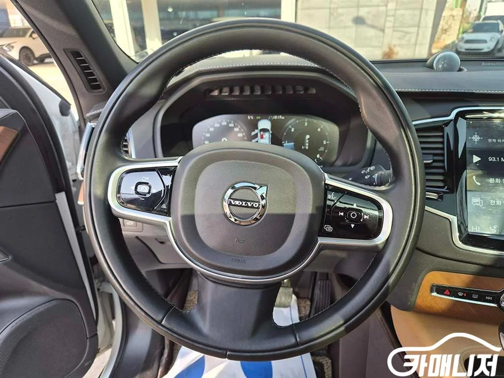 XC90 2세대 2.0 D5 AWD 사진 9