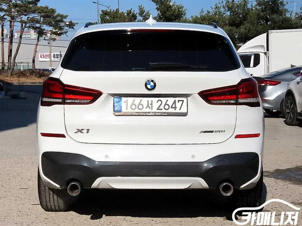 X1 (F48) xDrive 20i M 스포츠 사진 4