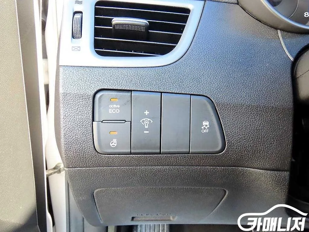더 뉴 아반떼 1.6 GDI 스마트 사진 12