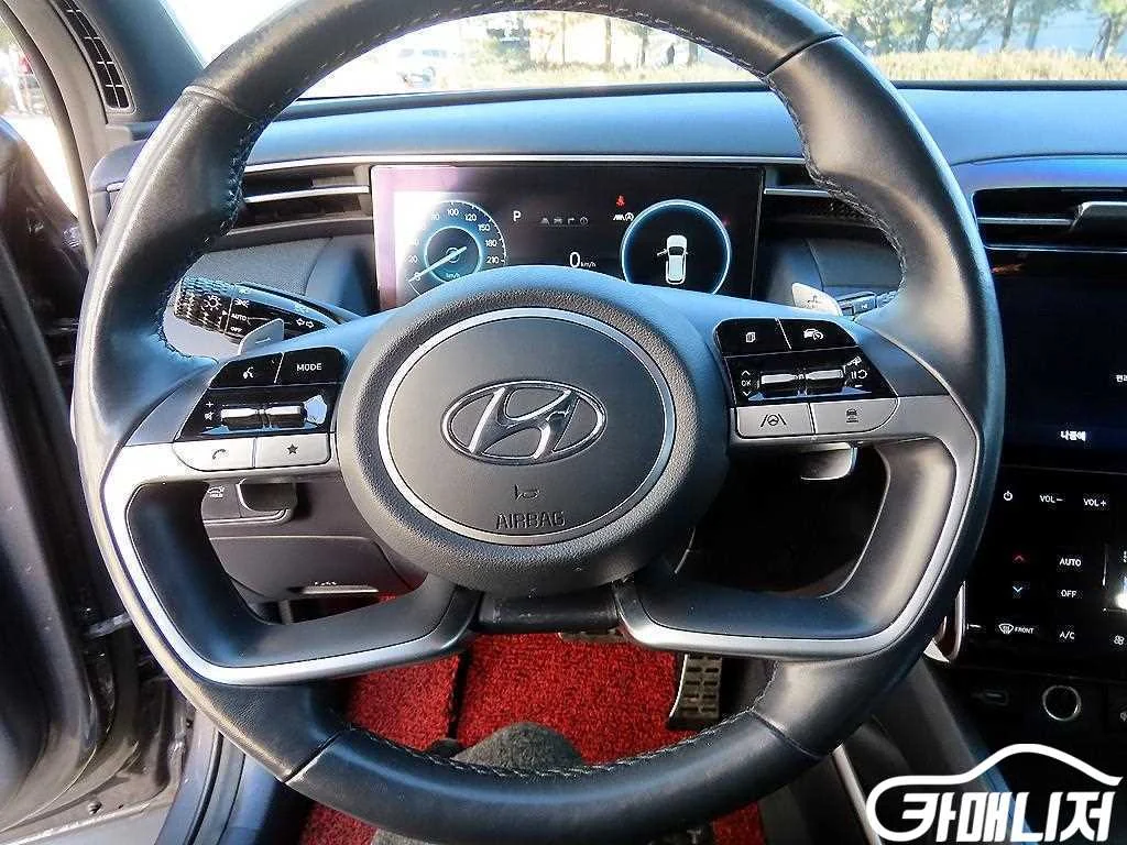 투싼 (NX4) 디젤 2.0 4WD 인스퍼레이션 사진 8