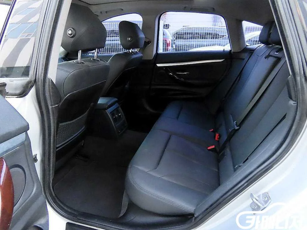 3시리즈 GT (F34) GT 320D 사진 4
