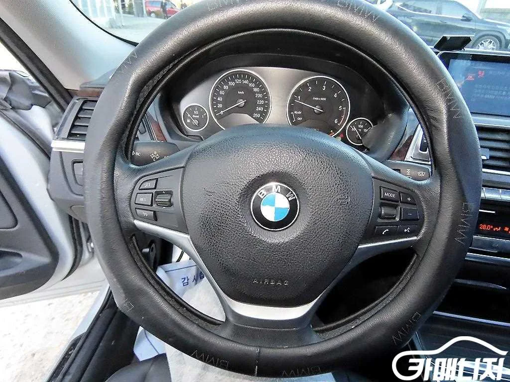 3시리즈 GT (F34) GT 320D 사진 6