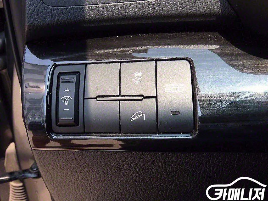 쏘렌토 R 디젤 2WD 2.0 TLX 사진 12