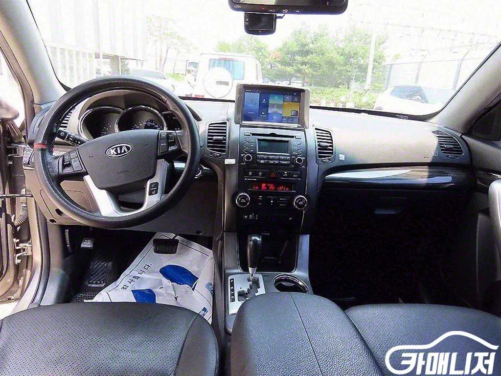 쏘렌토 R 디젤 2WD 2.0 TLX 사진 7