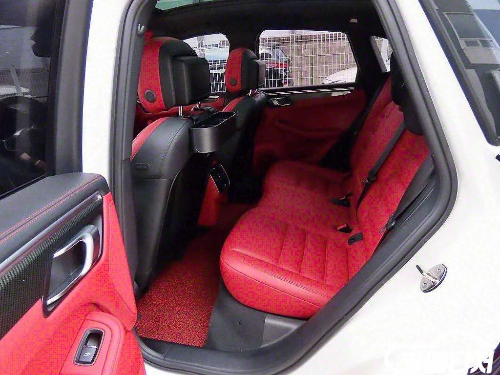 마칸 가솔린 2.9 GTS 사진 6