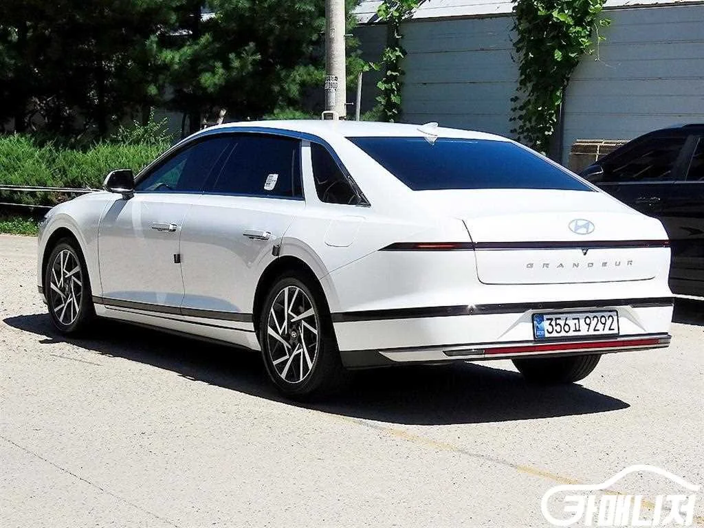 그랜저 (GN7) LPG 3.5 2WD (택시형) 사진 3