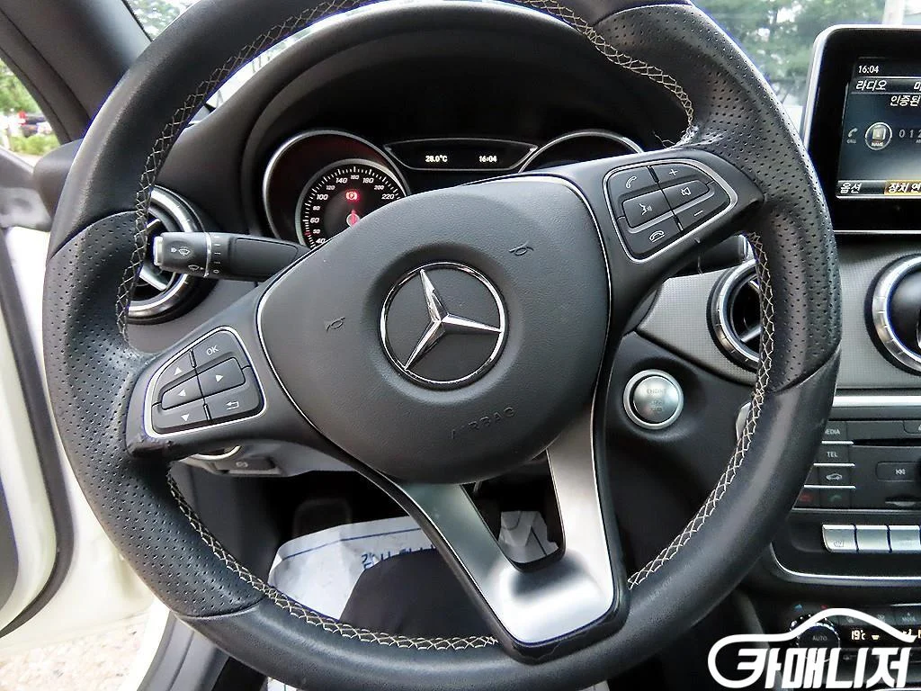 CLA클래스 CLA 250 4MATIC 사진 8