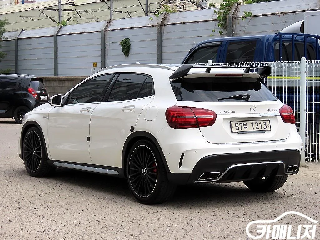 GLA클래스 X156 GLA45 AMG 4MATIC 사진 3