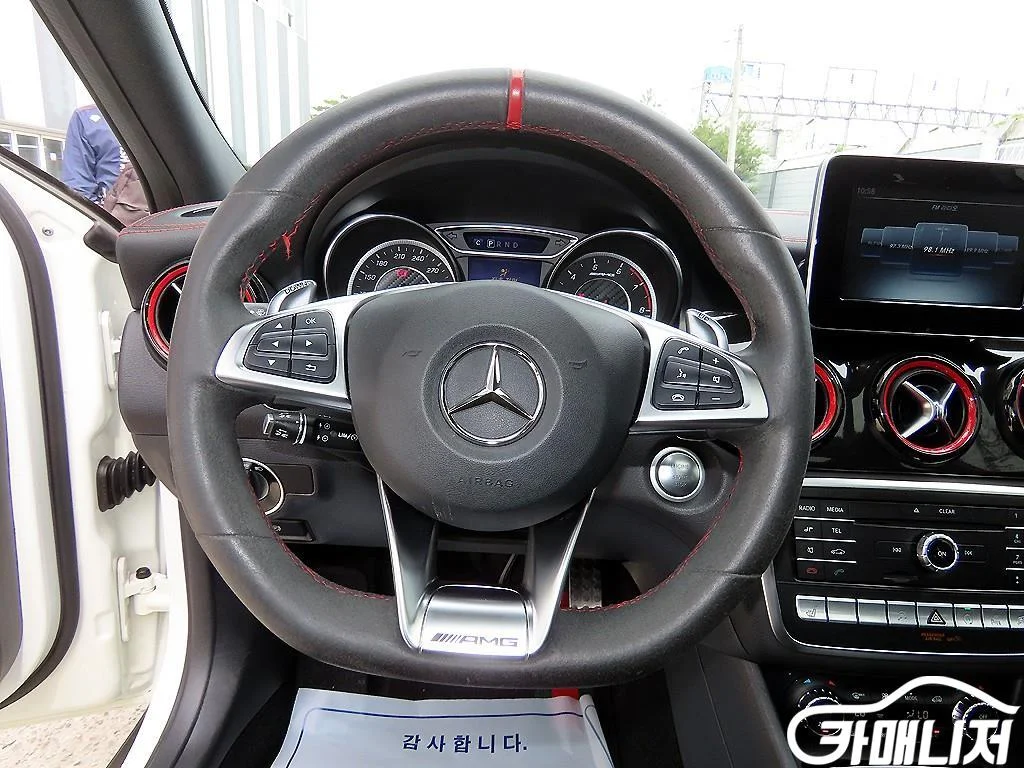 GLA클래스 X156 GLA45 AMG 4MATIC 사진 8