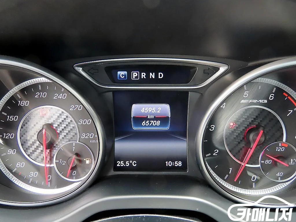 GLA클래스 X156 GLA45 AMG 4MATIC 사진 9