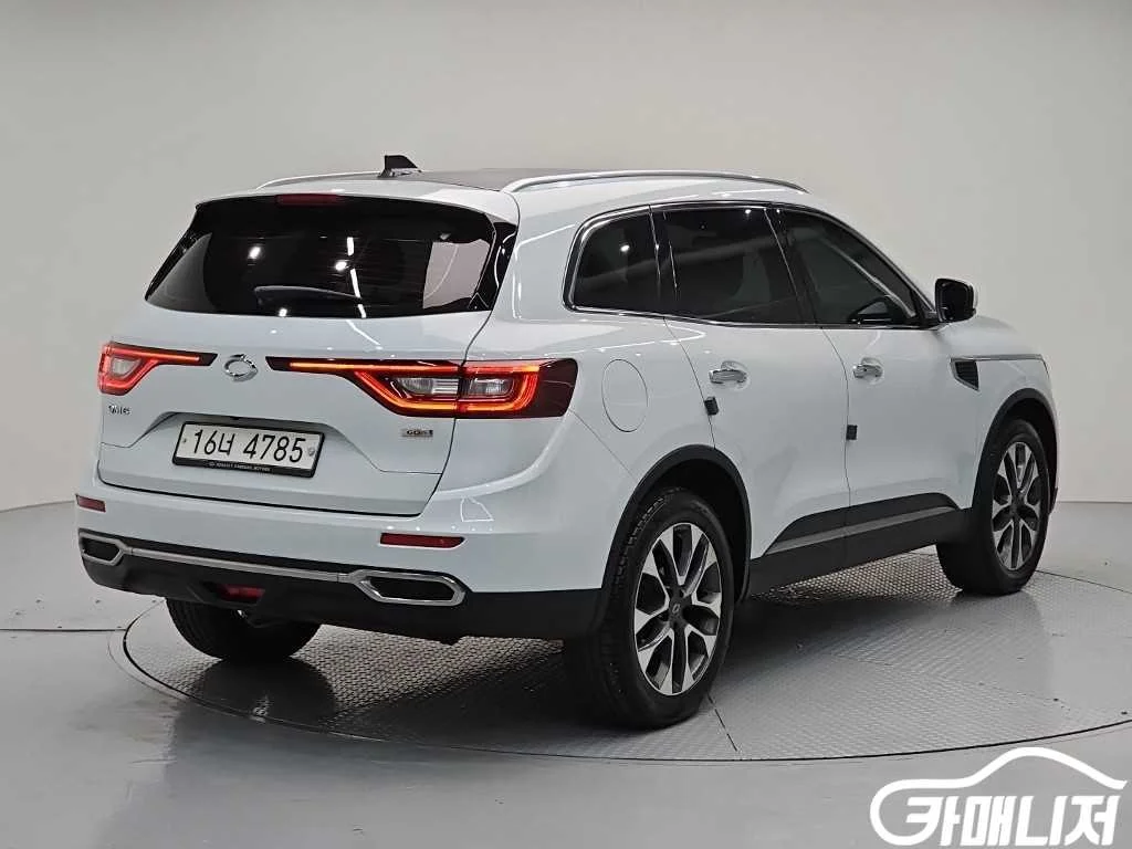 QM6 디젤 2WD RE 시그니처 사진 4
