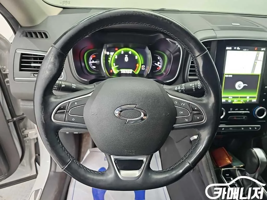 QM6 디젤 2WD RE 시그니처 사진 9