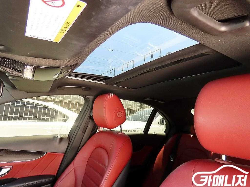 C클래스 W205 C200 4MATIC 익스클루시브 사진 17