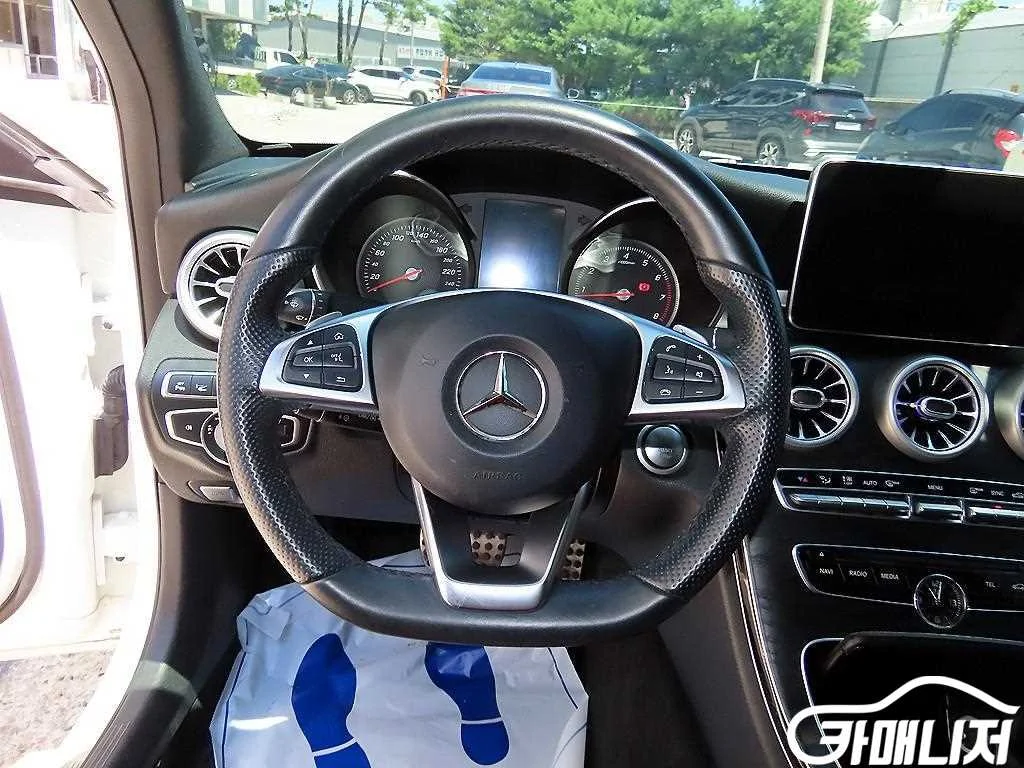 C클래스 W205 C200 4MATIC 익스클루시브 사진 8