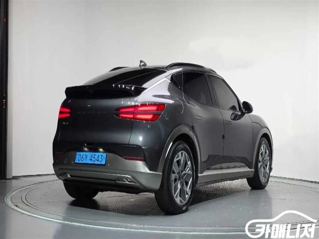 GV60 스탠다드 2WD 사진 2