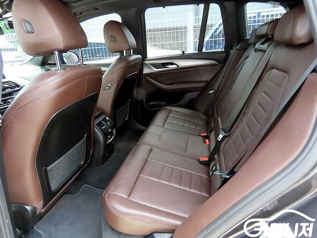 X3 (G01) xDrive 30d M 스포츠 사진 6