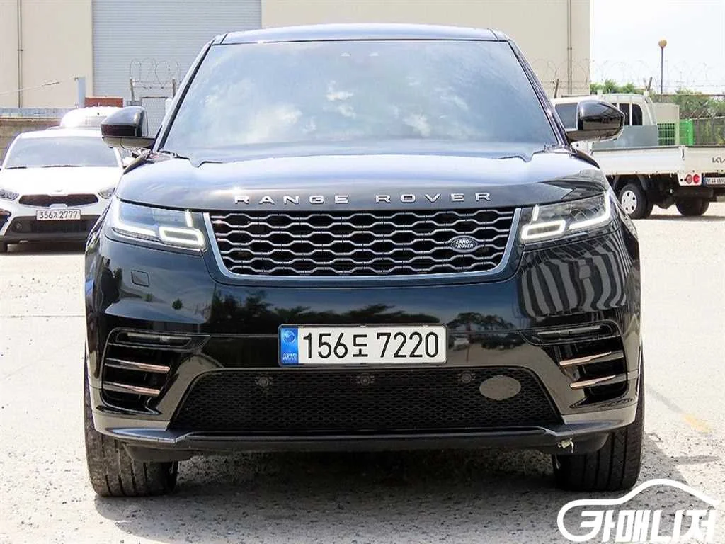 레인지로버 벨라 3.0 D300 R-다이나믹 HSE 사진 1