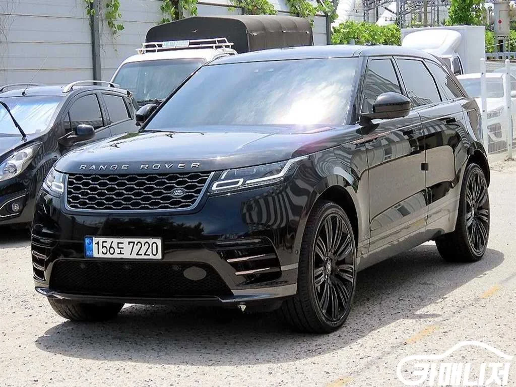 레인지로버 벨라 3.0 D300 R-다이나믹 HSE 사진 2