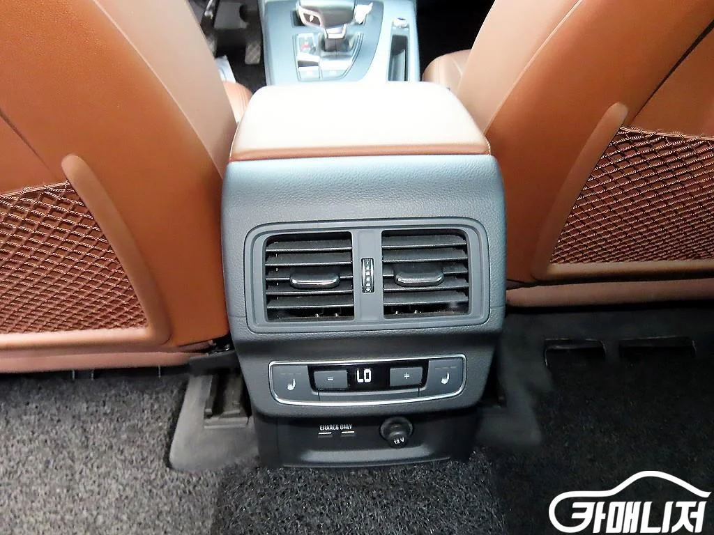 Q5 (FY) 40 TDI 콰트로 사진 15