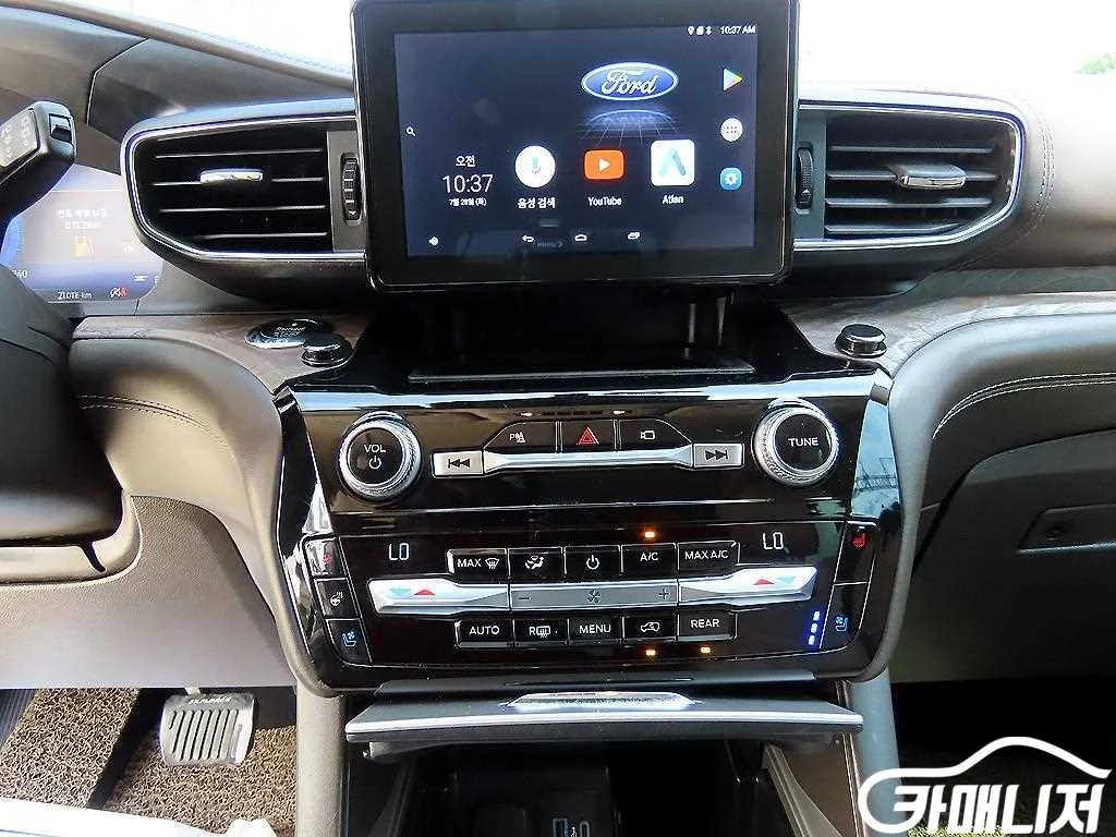 익스플로러 6세대 3.0 AWD 플래티넘 사진 12