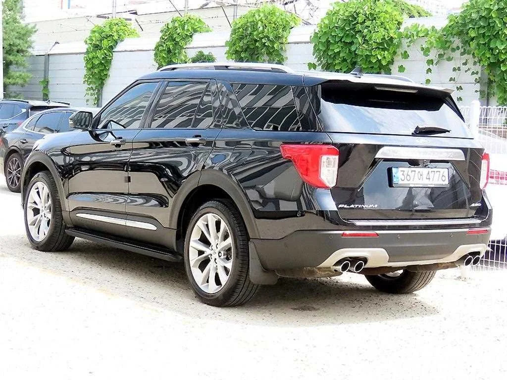 익스플로러 6세대 3.0 AWD 플래티넘 사진 3