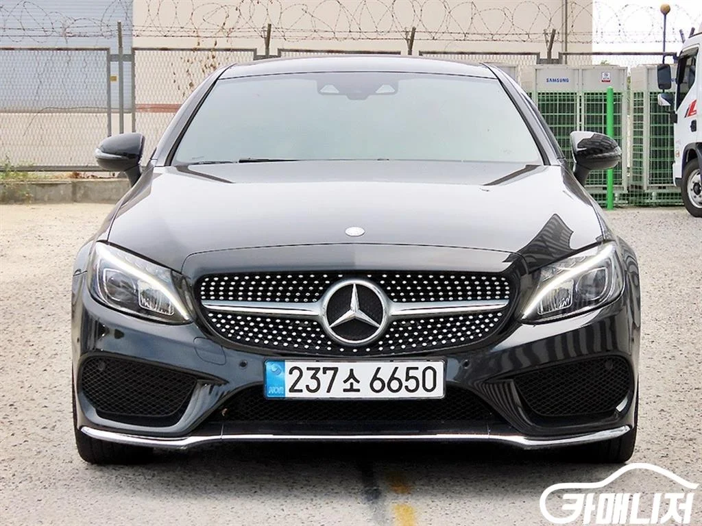 C클래스 W205 C200 쿠페 사진 1