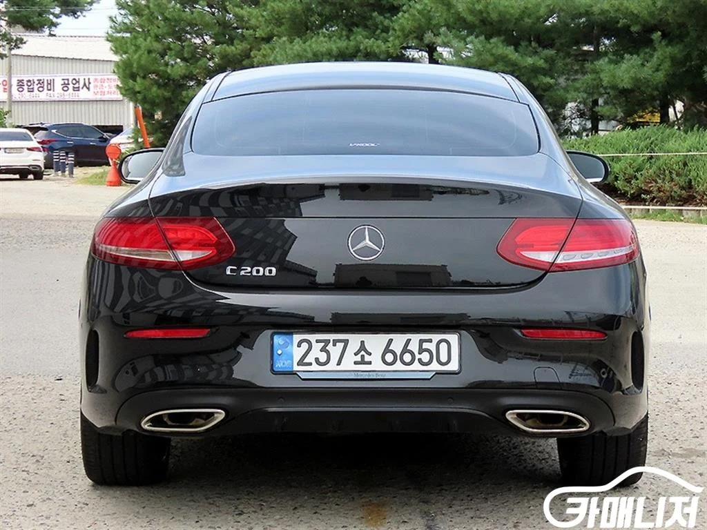 C클래스 W205 C200 쿠페 사진 4