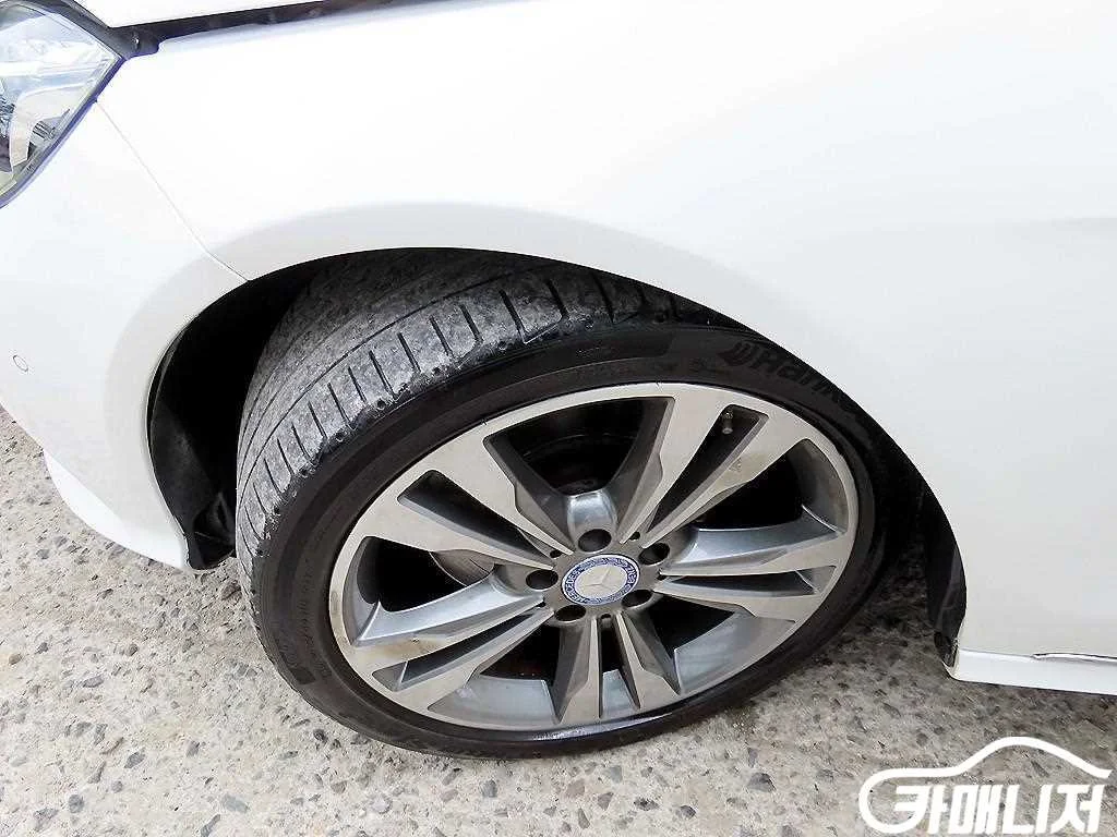 E-클래스 W212 E300 4MATIC 아방가르드 사진 19
