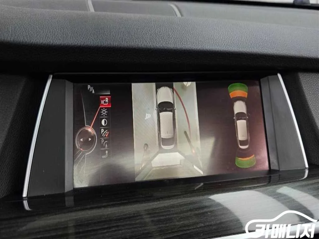 5시리즈 GT (F07) GT 30d xDRIVE 사진 13
