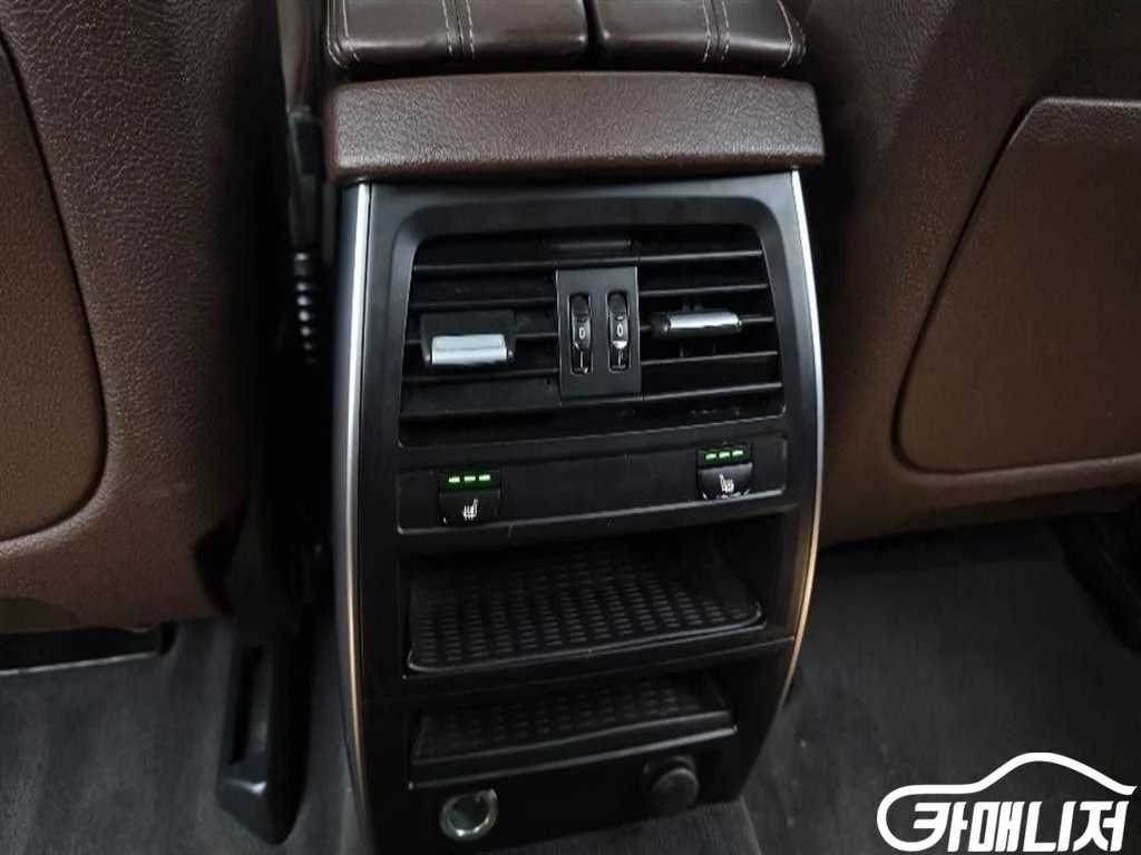 5시리즈 GT (F07) GT 30d xDRIVE 사진 17