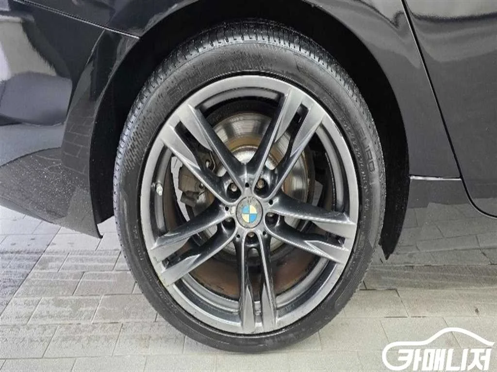 5시리즈 GT (F07) GT 30d xDRIVE 사진 4
