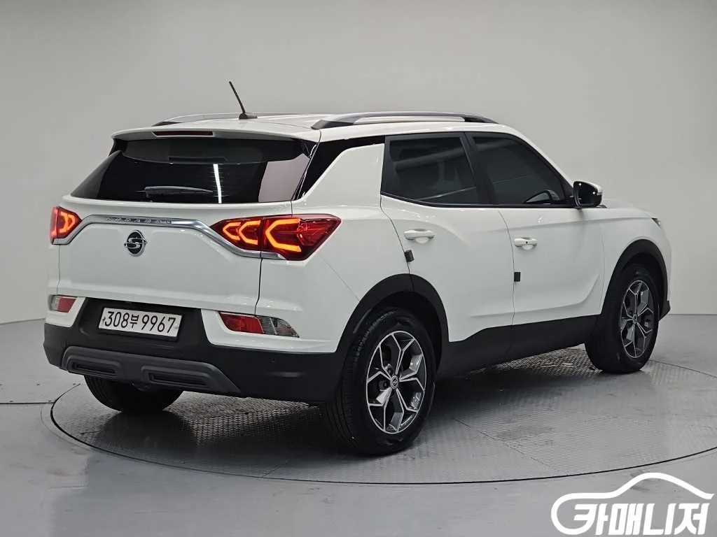 뷰티풀코란도 2WD 디젤 1.6 C5 플러스 사진 4