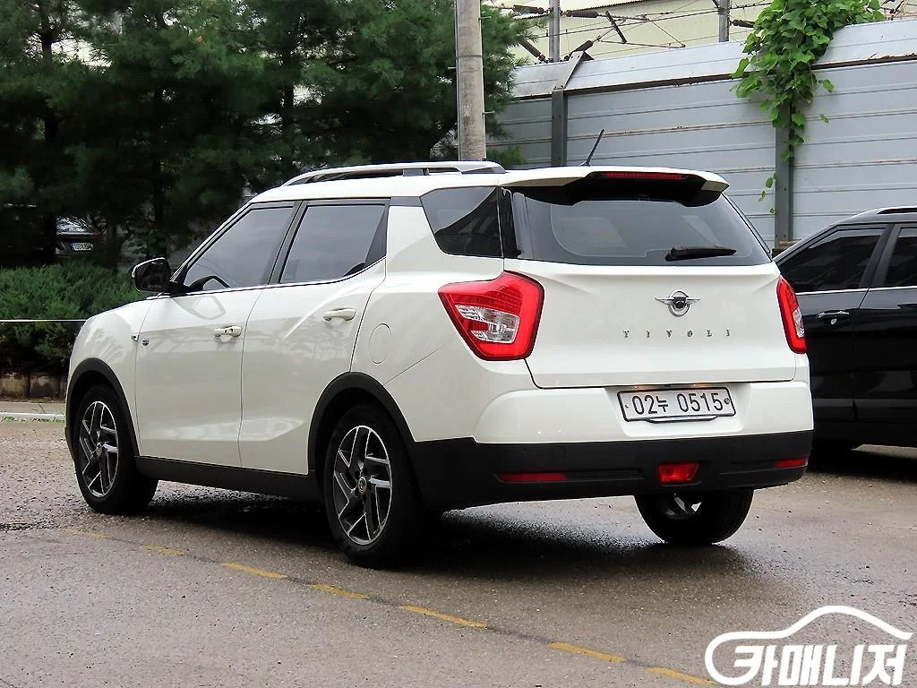 티볼리 에어 2WD 디젤 1.6 IX 사진 3