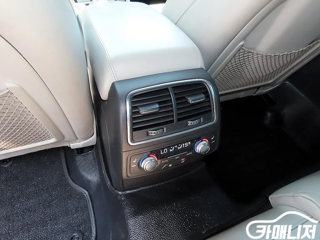 뉴A6 50 TFSI 콰트로 사진 16