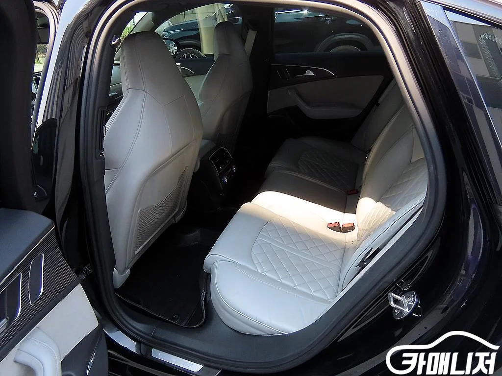 뉴A6 50 TFSI 콰트로 사진 6