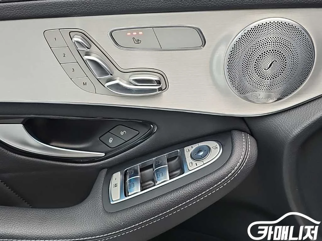 GLC클래스 X253 GLC 300 4MATIC 쿠페 사진 17