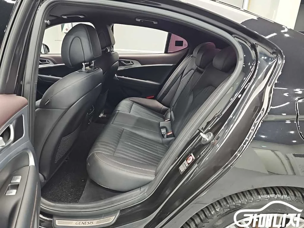 G70 2.0T AWD 사진 12
