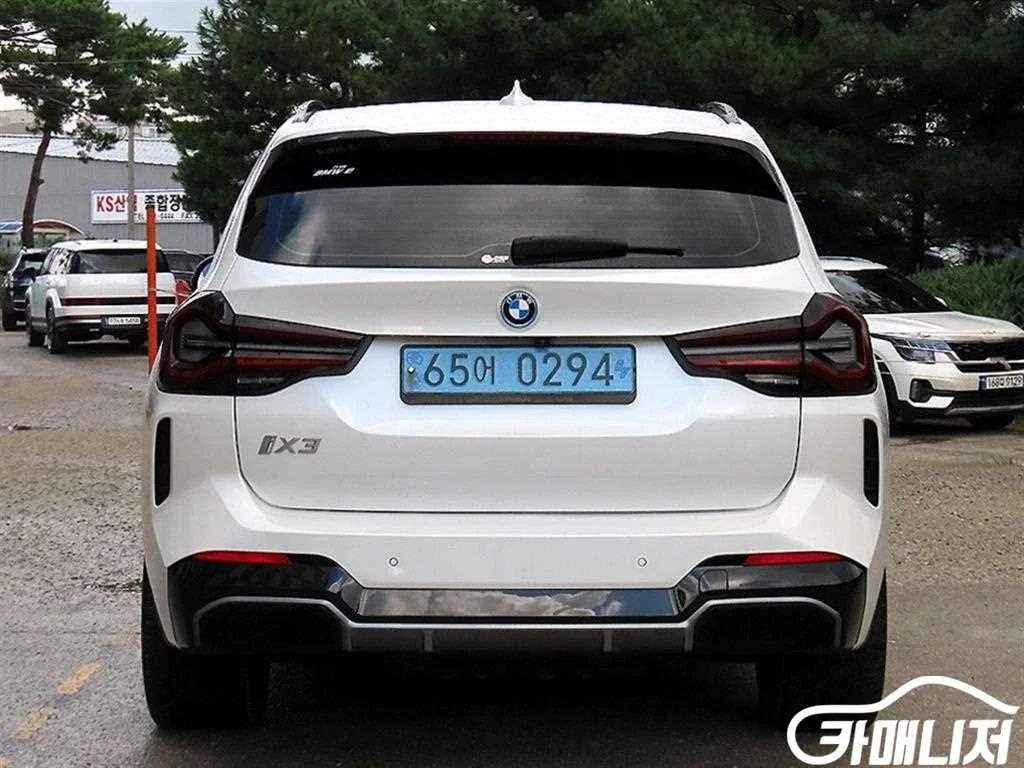 iX3 (G08) M 스포츠 사진 4