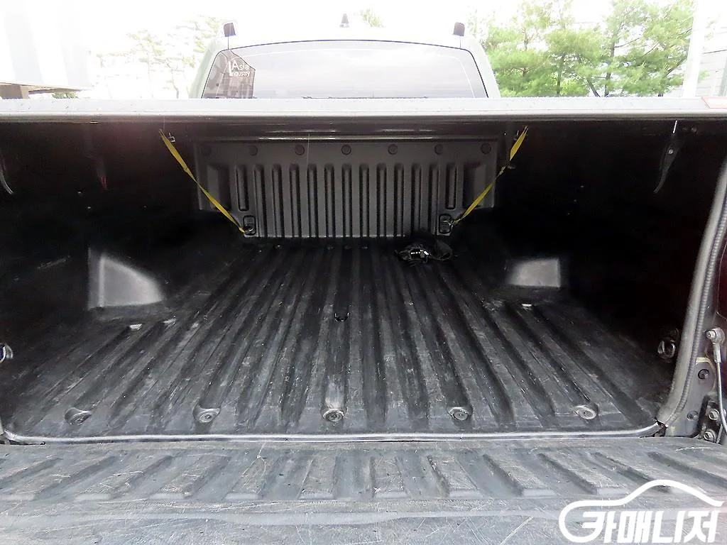 더 뉴 렉스턴 스포츠 칸 디젤 2.2 4WD 사진 17