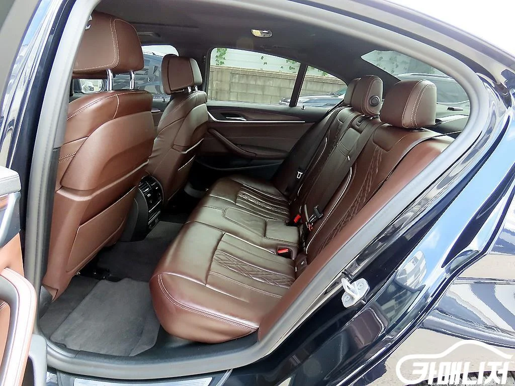 5시리즈 (G30) 523d xDrive M 스포츠 사진 6