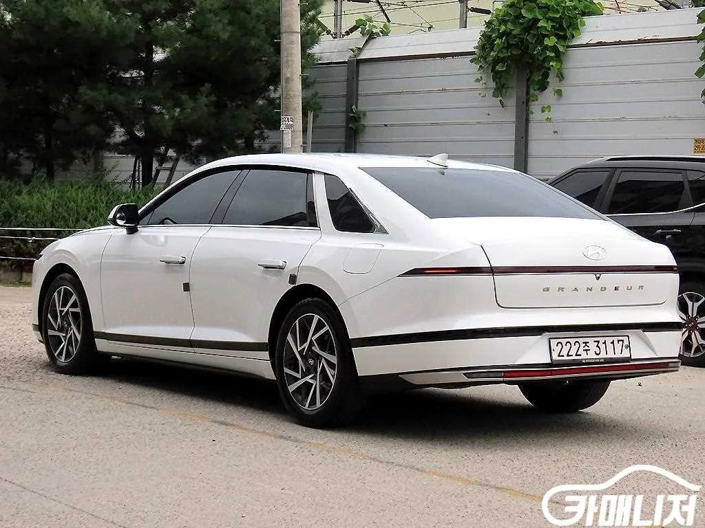 그랜저 (GN7) LPG 3.5 2WD (택시형) 사진 3
